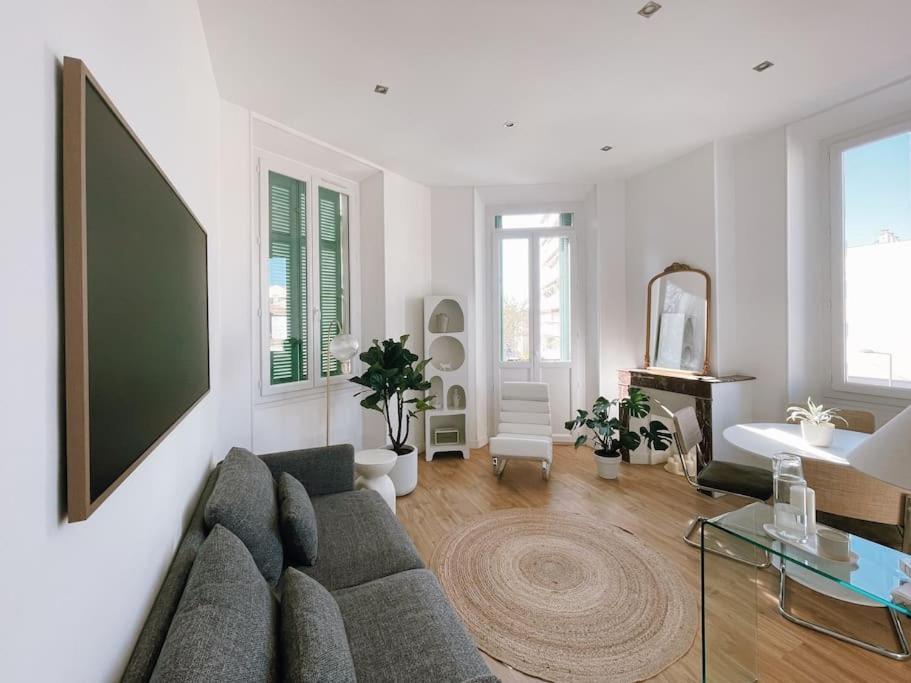 Climatise Avec Parking Prive Dans Le Centre Apartamento *